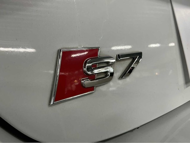 Audi s7 sportback 4.0 tfsi v8 quattro | 420 pk | biturbo | s tronic | pure v8 power btw auto - afbeelding 5 van  37