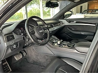 Audi s8 | 4.0 v8 biturbo | 520 pk | 2015 | matrix led | 21 inch wielen | bose | luchtvering | quattro | btw auto - afbeelding 15 van  46