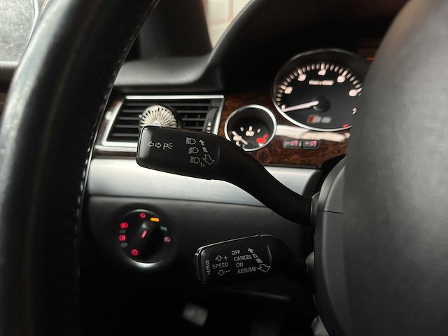 Audi s8 5.2 v10 quattro pro line+ 450pk 2009, px-166-n - afbeelding 17 van  35