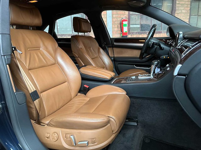 Audi s8 5.2 v10 quattro pro line+ 450pk 2009, px-166-n - afbeelding 32 van  42