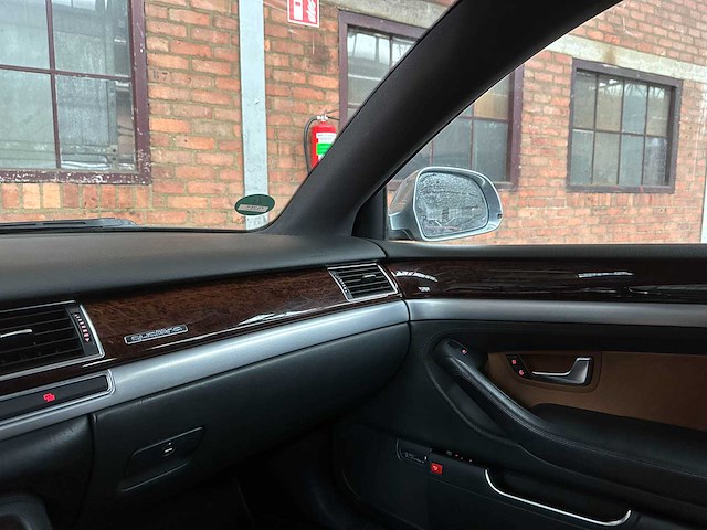 Audi s8 5.2 v10 quattro pro line+ 450pk 2009, px-166-n - afbeelding 22 van  42