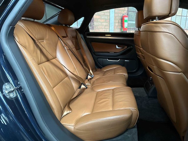 Audi s8 5.2 v10 quattro pro line+ 450pk 2009, px-166-n - afbeelding 33 van  42