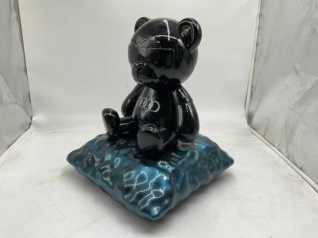 Audi sculptuur - afbeelding 1 van  6