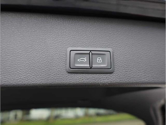Audi sq2 quattro 2.0 tfsi automaat 2019 300pk, jrh-61-k - afbeelding 33 van  43
