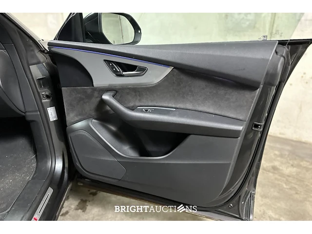Audi sq8 4.0 tdi v8 quattro 435pk 2020, l-053-dr - afbeelding 33 van  45