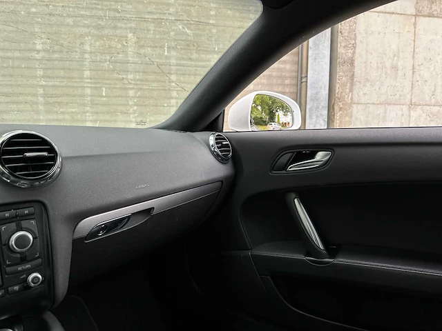 Audi tt 1.8 tfsi 160pk 2011 (origineel-nl), 10-pdl-8 - afbeelding 25 van  63