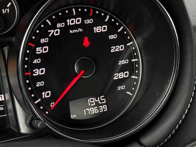 Audi tt 2.5 t tt rs pro line 2011 | tn-827-p iaw - afbeelding 14 van  29