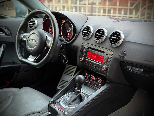 Audi tt 3.2 v6 quattro 47-stg-1 - afbeelding 13 van  24