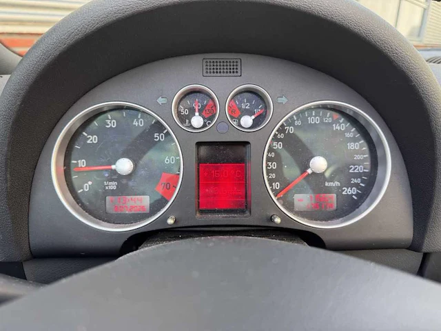 Audi tt roadster 1.8 5v turbo cabrio, 28-lfh-6 - afbeelding 4 van  5