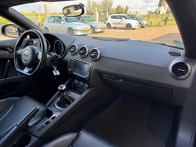 Audi tt roadster 2.0 tfsi 5294 - afbeelding 18 van  33