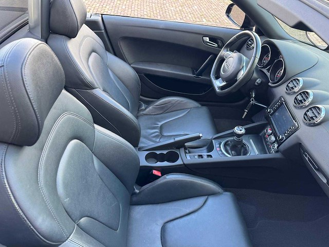 Audi tt roadster 2.0 tfsi 5294 - afbeelding 28 van  33