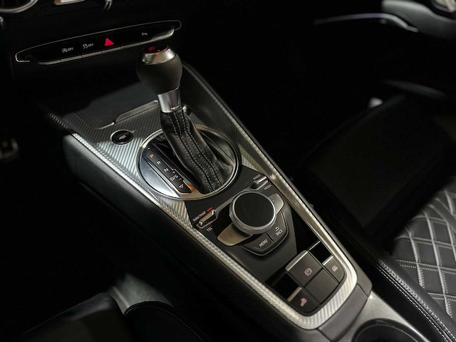 Audi tt rs roadster 2.5 tfsi quattro 400pk 2018, p-886-jd - afbeelding 32 van  59
