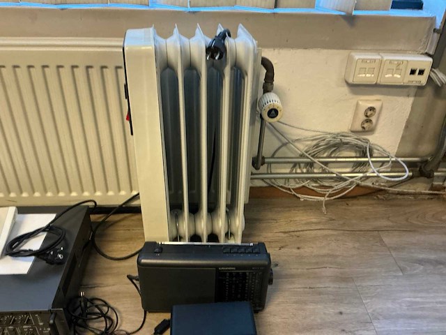 Audio-apparatuur (3x) - afbeelding 4 van  4