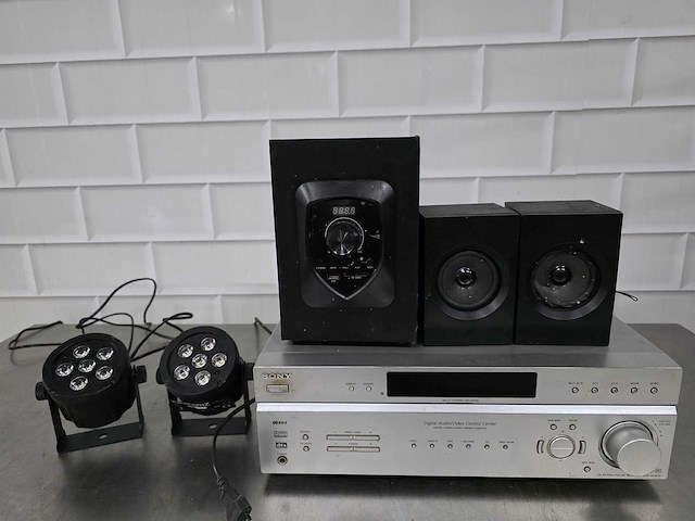 Audio apparatuur en verlichting (2x) - afbeelding 3 van  3