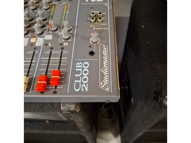 Audio boxen, audio, lampen, o.a. numark, aaster, carvin - afbeelding 19 van  22