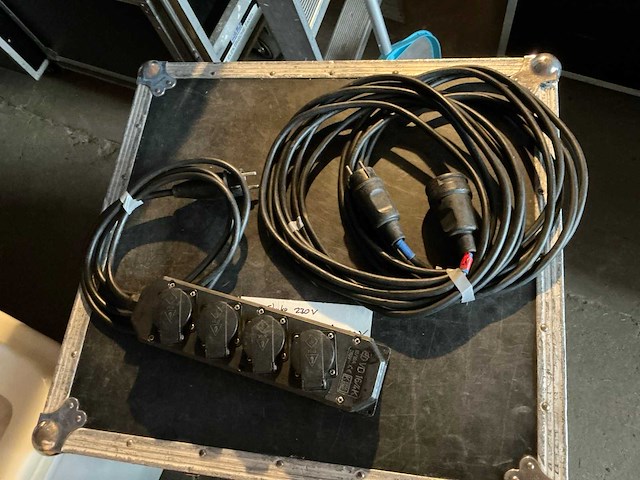 Audio kabels in kabelkist - afbeelding 4 van  4