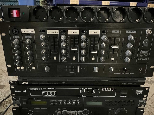 Audio / presentatie set v.v. tuner, amplifier, netwerkontvanger - afbeelding 3 van  8