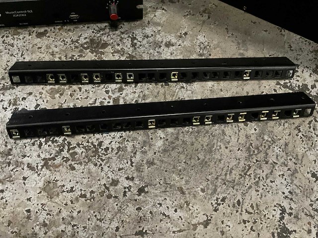 Audio / presentatie set v.v. tuner, amplifier, netwerkontvanger - afbeelding 8 van  8