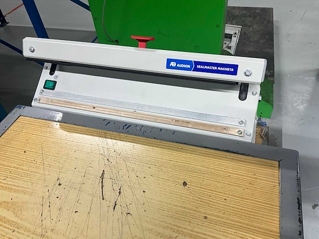 Audion sealmaster magneta 421 mg-2 sealapparaat - afbeelding 2 van  5