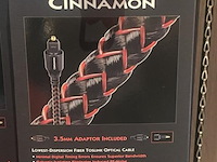 Audioquest toslink glasvezel optische kabel + mini-adapter, 0,75mtr - afbeelding 1 van  2