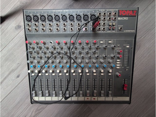 Audiosysteem, o.a. peavy - afbeelding 11 van  14