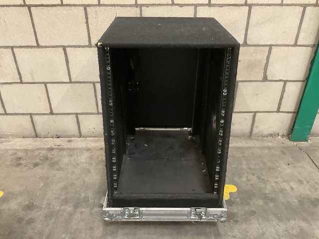 Audipack flightcase met 19” rackkast - afbeelding 4 van  5