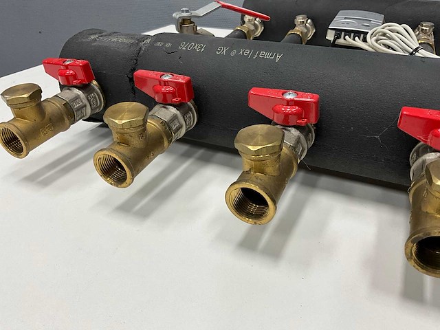 Auer - vloerverwarming verdeler - afbeelding 3 van  8