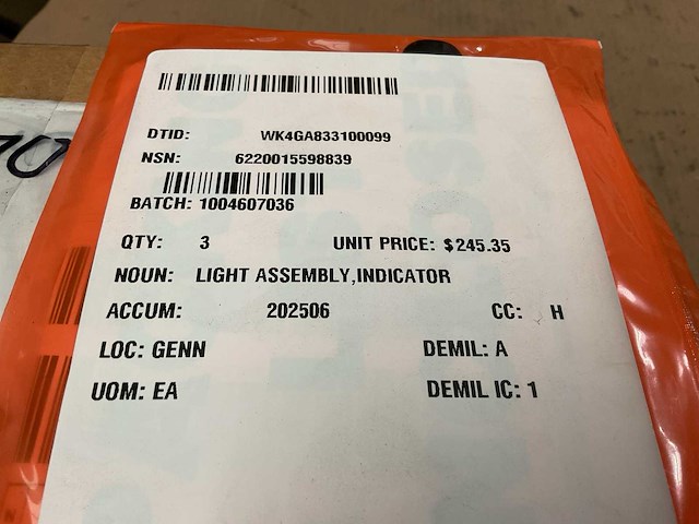 Aurora cord and cable tail light - afbeelding 2 van  4