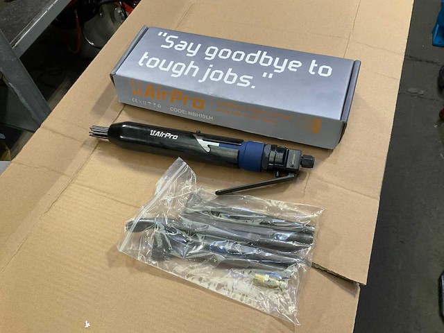 Aurpro nbh19lh pneumatische naaldbikhamer - afbeelding 1 van  2