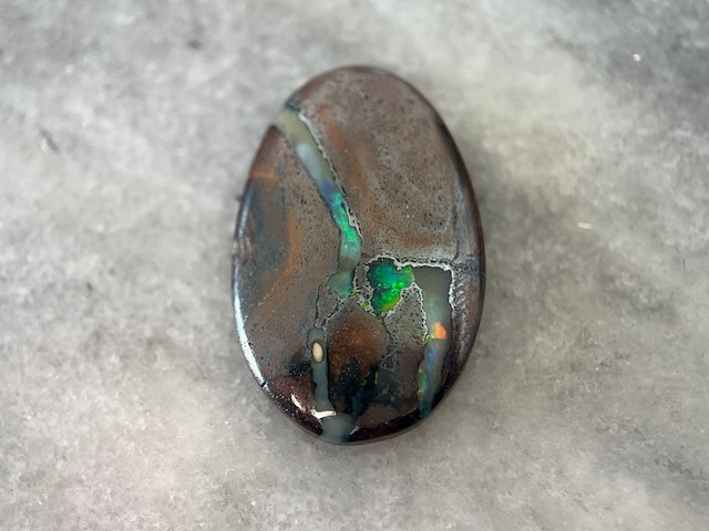 Australische boulder opaal - 11.88 carat - afbeelding 1 van  4