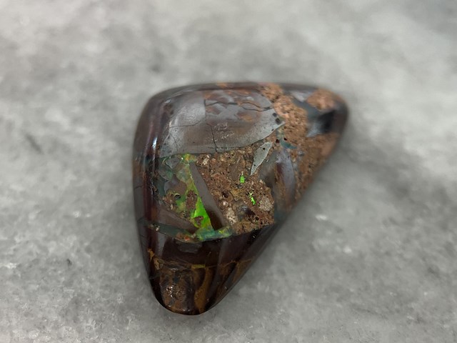 Australische boulder opaal - 8.56 carat - afbeelding 2 van  5