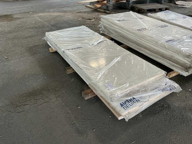 Austria - opdekdeur links 830x2315 mm (4x) - afbeelding 1 van  3