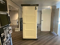 Austria - showroom deur - afbeelding 1 van  5
