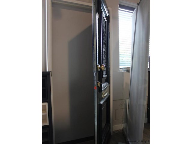 Austria city line buitendeur - afbeelding 2 van  5