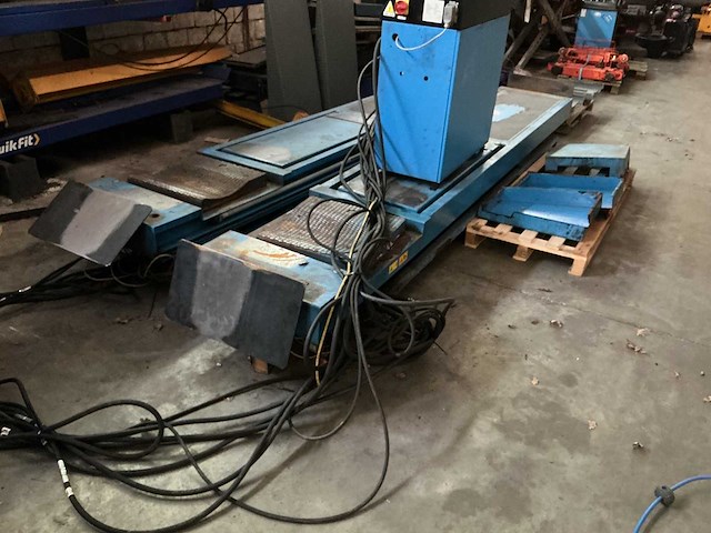 Autec - fulgor - vehicle lifts - 2006 dubble sissor lift - afbeelding 8 van  13