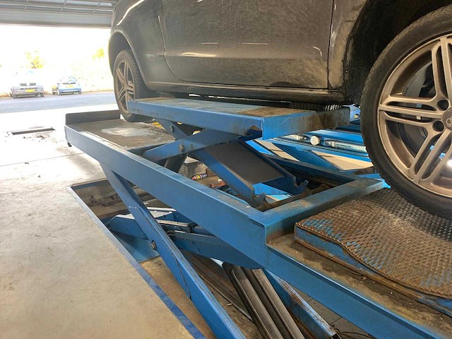 Autec - fulgor - vehicle lifts - 2006 dubble sissor lift - afbeelding 2 van  11