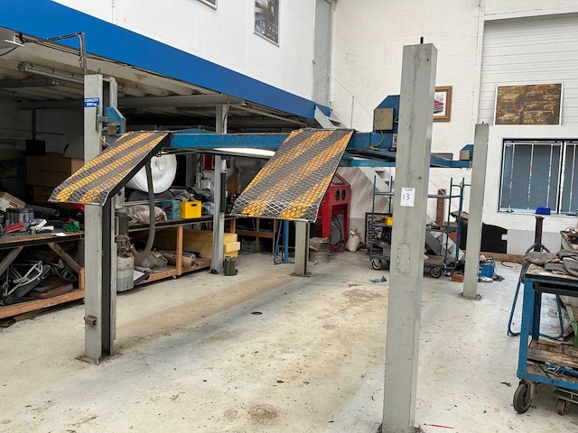 Autec 4-koloms hefbrug 3000kg - afbeelding 2 van  6