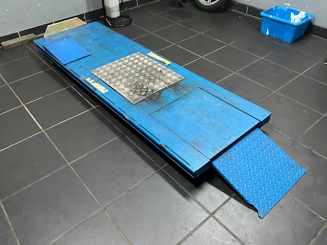 Autec motorhefbrug - afbeelding 4 van  10