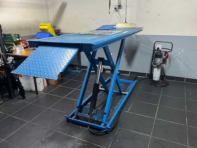 Autec motorhefbrug - afbeelding 5 van  10