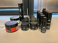 Authentic beauty concept diverse haarproducten - afbeelding 17 van  22