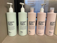 Authentic beauty concept diverse haarproducten - afbeelding 4 van  22