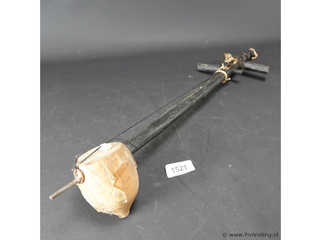 Authentiek afrikaans instrument - afbeelding 1 van  5