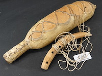 Authentiek traditioneel afrikaans instrument - afbeelding 4 van  5