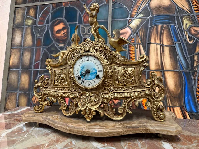 Authentieke rococo pendule klok - afbeelding 1 van  3