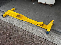 Auto ambulance bok t.b.v. motor - afbeelding 3 van  4