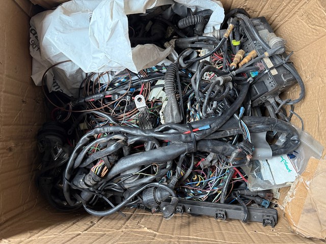 Auto onderdelen bmw e30 bouwjaar 1985-1988 - afbeelding 4 van  6