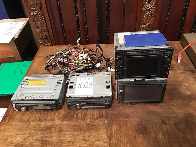 Auto radio/navigatie (4x) - afbeelding 1 van  4