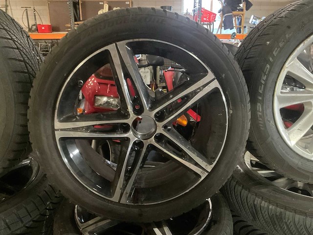 Autoband 225/45r18 (4x) - afbeelding 2 van  4