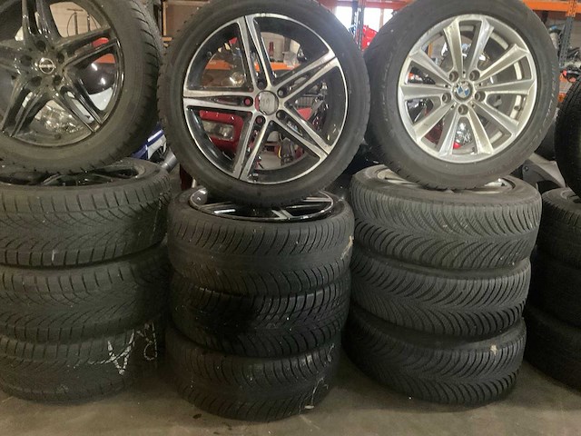 Autoband 225/45r18 (4x) - afbeelding 1 van  4