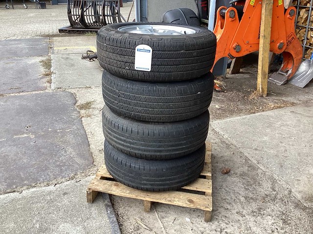 Autoband met velg (4x) - afbeelding 1 van  5